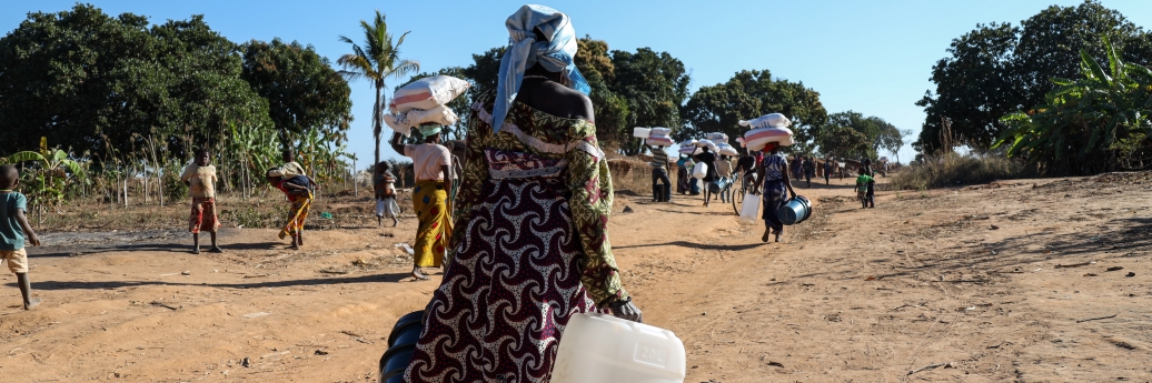 L'intérieur des distributions de kits d'articles de secours de MSF aux personnes nouvellement déplacées à Cabo Delgado