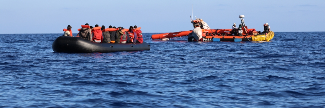 Gens sur un bateau